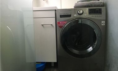 Apartaestudio amoblado Moderno cerca al tesoro el poblado con vista