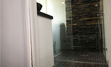 Apartaestudio amoblado Moderno cerca al tesoro el poblado con vista