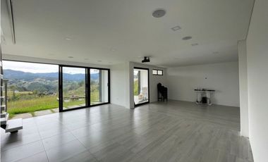 Casa en Parcelación para Arriendo Amoblado en El Retiro Pantanillo