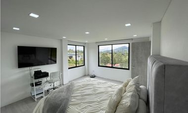 Casa en Parcelación para Arriendo Amoblado en El Retiro Pantanillo