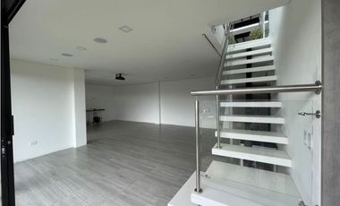 Casa en Parcelación para Arriendo Amoblado en El Retiro Pantanillo