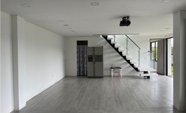 Casa en Parcelación para Arriendo Amoblado en El Retiro Pantanillo