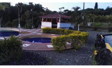 SE VENDE HERMOSA FINCA DE RECREO VIA A ARMENIA