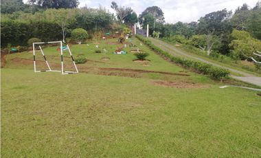 SE VENDE HERMOSA FINCA DE RECREO VIA A ARMENIA