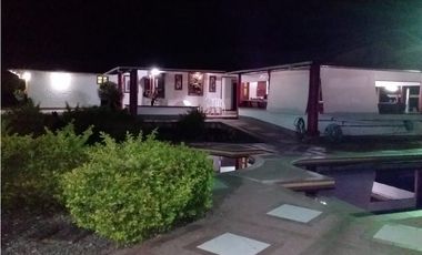 SE VENDE HERMOSA FINCA DE RECREO VIA A ARMENIA