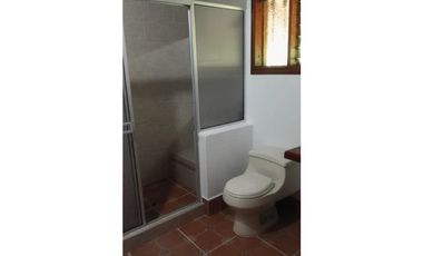 SE VENDE HERMOSA FINCA DE RECREO VIA A ARMENIA