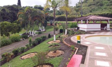 SE VENDE HERMOSA FINCA DE RECREO VIA A ARMENIA