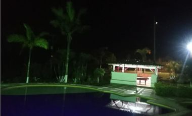 SE VENDE HERMOSA FINCA DE RECREO VIA A ARMENIA