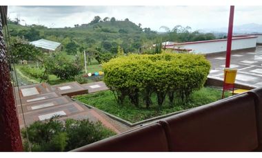 SE VENDE HERMOSA FINCA DE RECREO VIA A ARMENIA