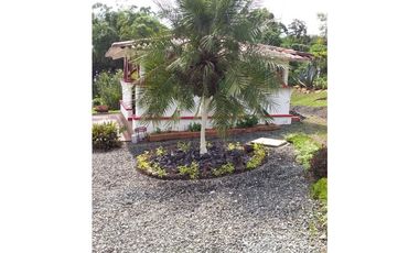 SE VENDE HERMOSA FINCA DE RECREO VIA A ARMENIA