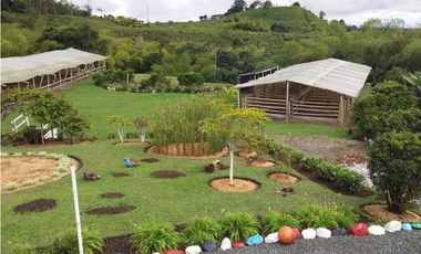 SE VENDE HERMOSA FINCA DE RECREO VIA A ARMENIA