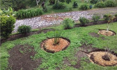 SE VENDE HERMOSA FINCA DE RECREO VIA A ARMENIA