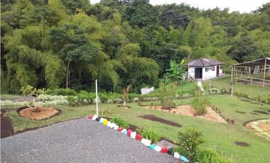 SE VENDE HERMOSA FINCA DE RECREO VIA A ARMENIA