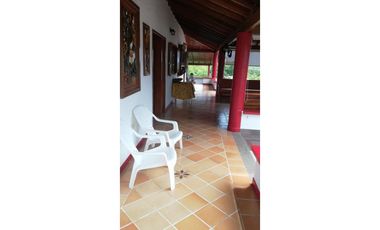 SE VENDE HERMOSA FINCA DE RECREO VIA A ARMENIA