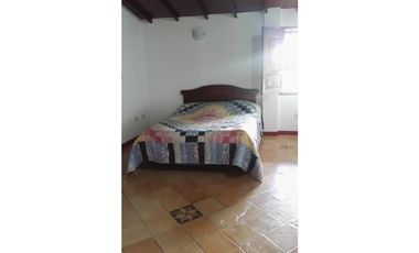 SE VENDE HERMOSA FINCA DE RECREO VIA A ARMENIA