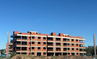 Departamento en venta monoambiente, cocina integrada y cochera en Lagoon Pilar