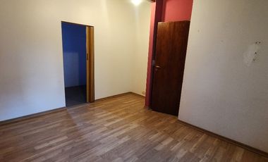 Casa Fondo en venta en Caseros