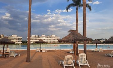 Departamento venta pozo de 1 dormitorio c/ cochera en Lagoon Pilar