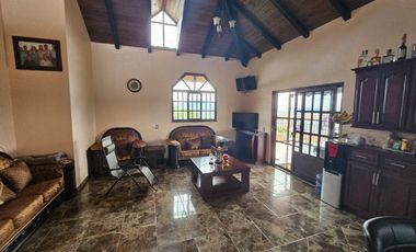 Bonita casa con vista a la presa de valle de juarez jalisco