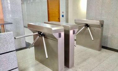 Oficina en Arriendo en Monseñor Sotero Sanz/ Metro Pedro de Valdivia