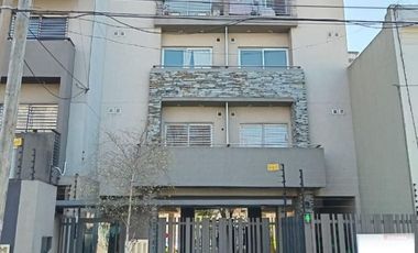Departamento en Alquiler Haedo / Moron (A120 3719)