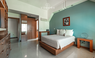 CASA EN VENTA EN VALLE REAL, ZAPOPAN