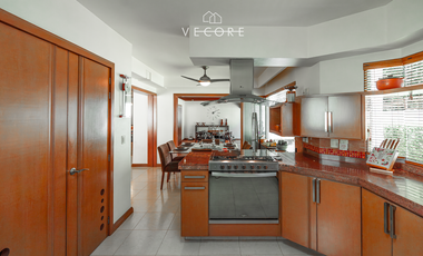 CASA EN VENTA EN VALLE REAL, ZAPOPAN