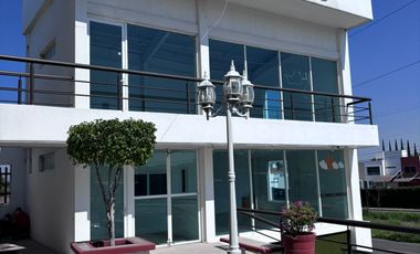 Renta de local en Plaza Mediterraneo, El Pueblito