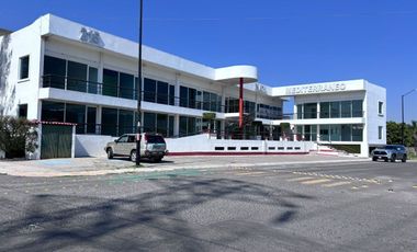 Renta de local en Plaza Mediterraneo, El Pueblito
