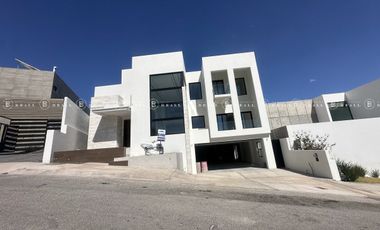 CASA  EN VENTA, EN LOMAS DE SAN CHARBEL