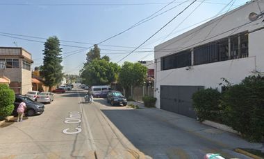 Casa En Venta,  Estilo Modernista ubicada en Tlalnepantla Cod. ZV1392