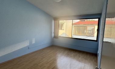 Casa En Venta,  Estilo Modernista ubicada en Tlalnepantla Cod. ZV1392