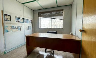 Venta de Bodega comercial en Calzada San MateoVHB2