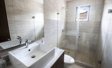 SE VENDE CASA EN COSTA VERDE