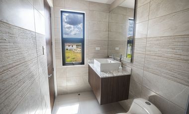 SE VENDE CASA EN COSTA VERDE