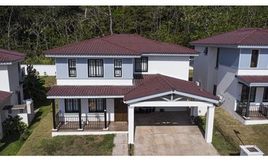 SE VENDE CASA EN COSTA VERDE