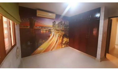 ALQUILER DE CASA PARA USO COMERCIAL O VIVIENDA 258M2 NRR