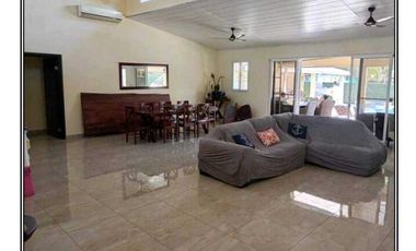 VENTA  HERMOSA CASA EN UN LUGAR PRIVILEGIADO EN SAN CARLOS, SAN JOSÉ