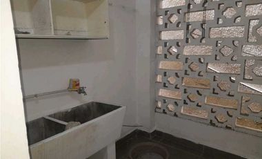 EDIFICIO EN VIA ESPAÑA  PARA INVERSION A PASOS DE VIA ARGENTINA 654M2