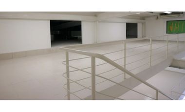 ALQUILER LOCAL COMERCIAL  EN LOS PUEBLOS 448M2 KAF
