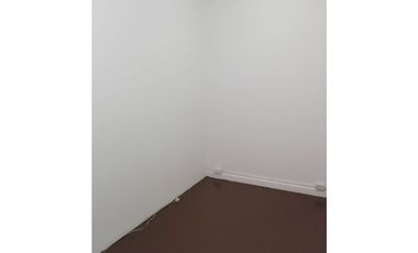 SE VENDEN O PERMUTAN OFICINAS EN EL CENTRO