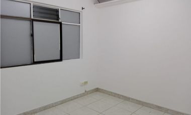 SE VENDEN O PERMUTAN OFICINAS EN EL CENTRO