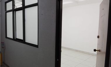 SE VENDEN O PERMUTAN OFICINAS EN EL CENTRO