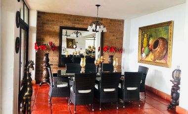 ESPECTACULAR CASA EN ARRIENDO EN ENVIGADO, ESCOBERO