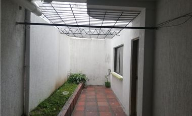 Se vende hermosa casa en maraya de dos apartamentos independientes