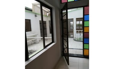 Se vende hermosa casa en maraya de dos apartamentos independientes