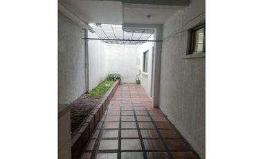 Se vende hermosa casa en maraya de dos apartamentos independientes