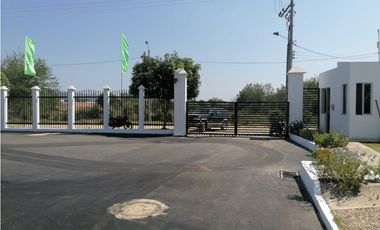ARRIENDO CASA AMUEBLADA POR DIAS CONJUNTO VIA AL ESPINAL