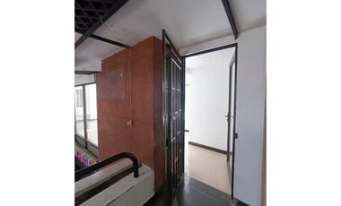 Arriendo Local Comercial en Junin La Candelaria