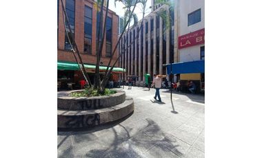 Arriendo Local Comercial en Junin La Candelaria
